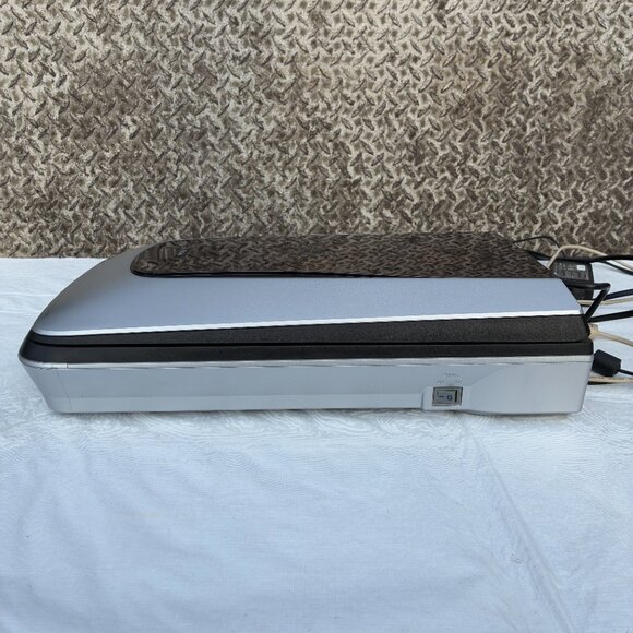 Epson Perfection 4490 PHOTO Desktop Scanner 4800 DPI With Cords TESTED WORKS - Picture 6 of 7